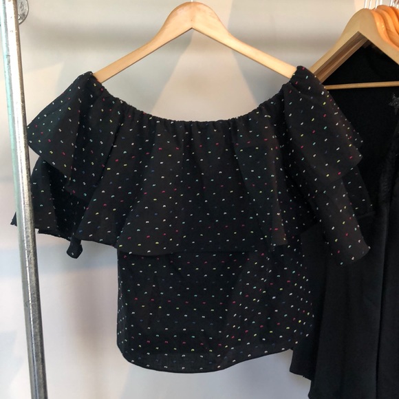 NWT WAYF CHELSEA TIERED RUFFLED NECK TOP - Picture 2 of 6